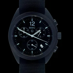 MWC Mechanisch/Quartz Hybride NAVO Patroon Militaire Piloten Chronograaf in niet-reflecterende zwarte PVD afwerking
