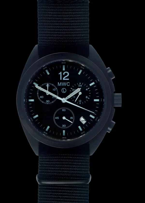 MWC Mechanisch/Quartz Hybride NAVO Patroon Militaire Piloten Chronograaf in niet-reflecterende zwarte PVD afwerking