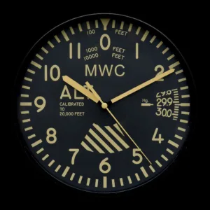 MWC wandklok met retro patroon wijzerplaat en stil kwartsuurwerk met geveegde secondewijzer (ca. 22