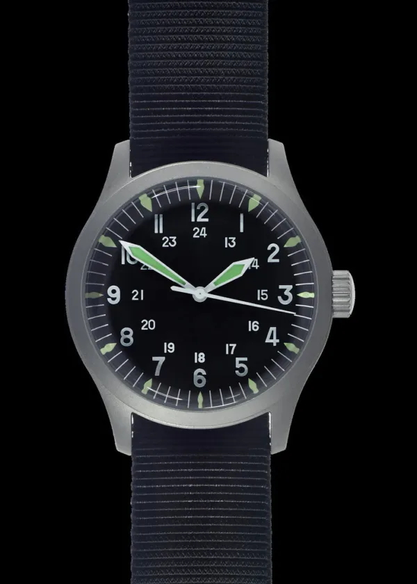 MWC GG-W-113 Klassiek horloge uit de jaren 60/70