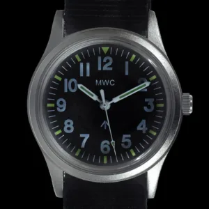 MWC Classic 1960s/70s Europees patroon militair horloge op een grijze militaire webbing band