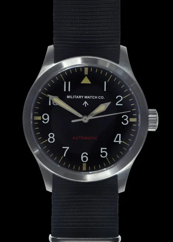 Limited Edition remake van ons Mk III militaire horloge uit 1979 met 100 meter waterbestendigheid