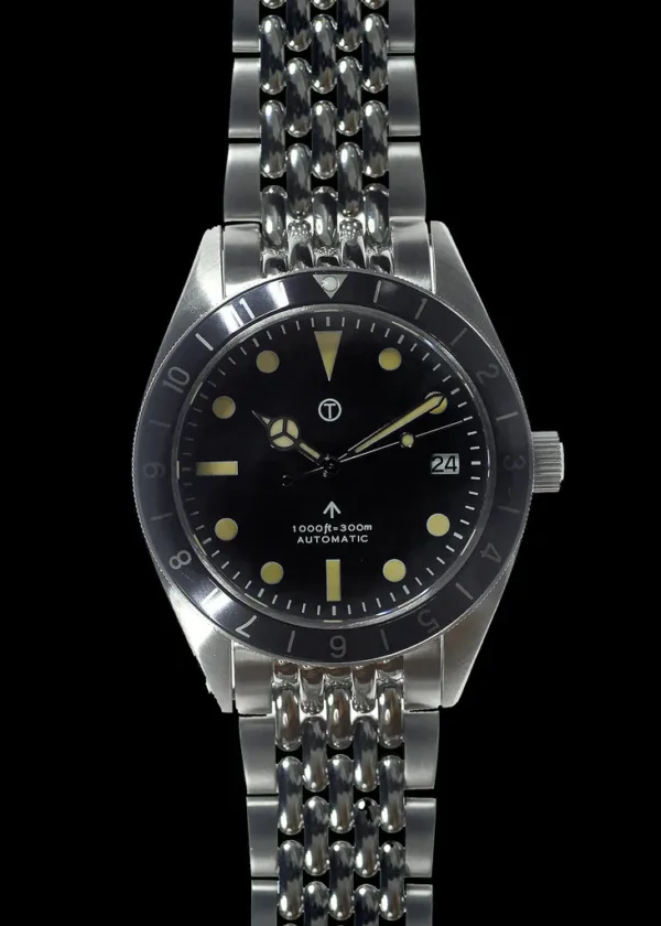 MWC Classic 1960s Pattern Automatic Dual Time Zone Divers Pattern Horloge met Retro Lichtgevende Verf en Saffier Kristal op Bijpassende Armband