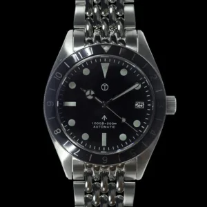MWC Classic 1960s Pattern Dual Time Zone Automatic Divers Watch met saffierglas en Luminova op bijpassende armband