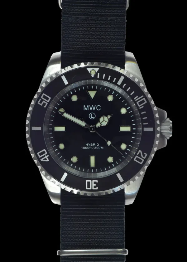 MWC 300m / 1000ft roestvrij staal hybride militaire duikers horloge met Sweep Tweedehands