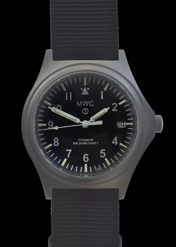 Titanium G10 militair horloge met 300m waterbestendigheid